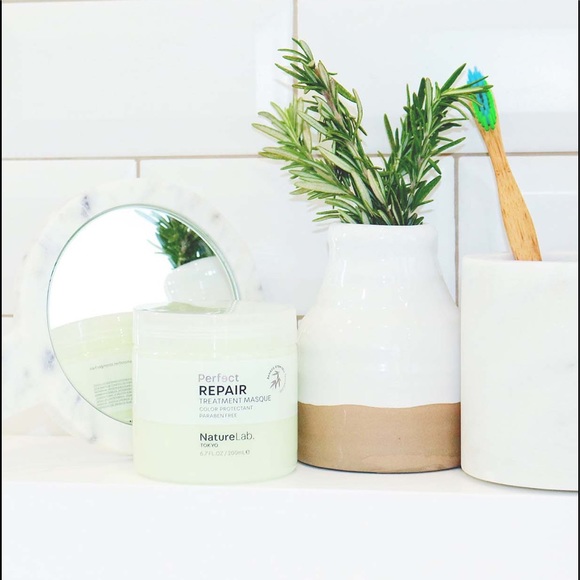 NEW: Perfect Repair Treatment Masque Color Safe 200ml - Picture 2 of 16